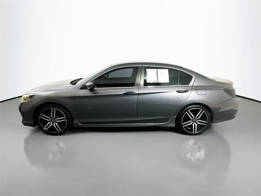 2017 Honda Accord Sport SE photo 1