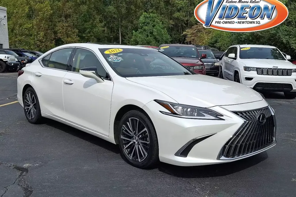2022 Lexus ES 350 photo 1