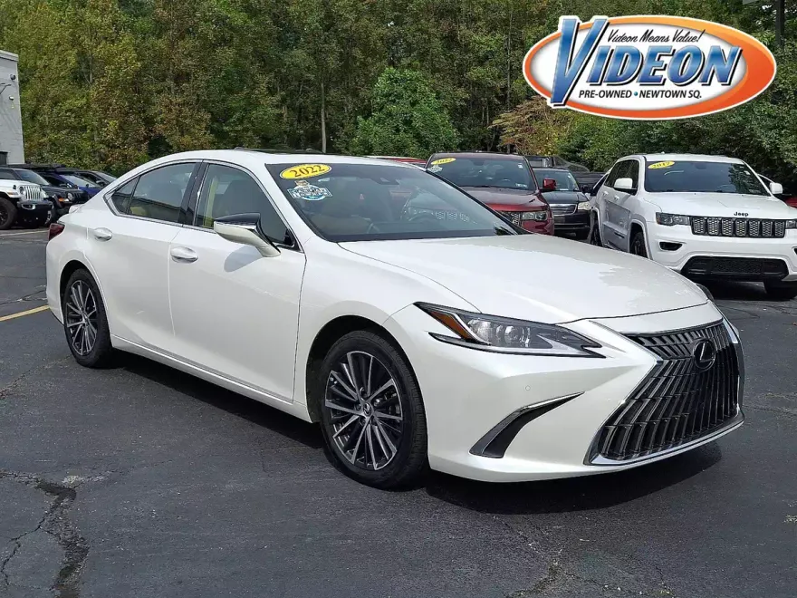 2022 Lexus ES 350 photo 1