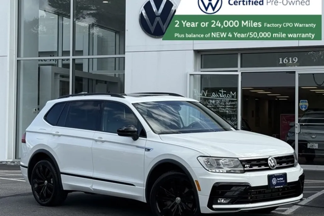 2020 Volkswagen Tiguan SE R-Line Black photo 1