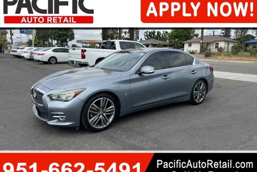 2015 Infiniti Q50 Premium photo 1