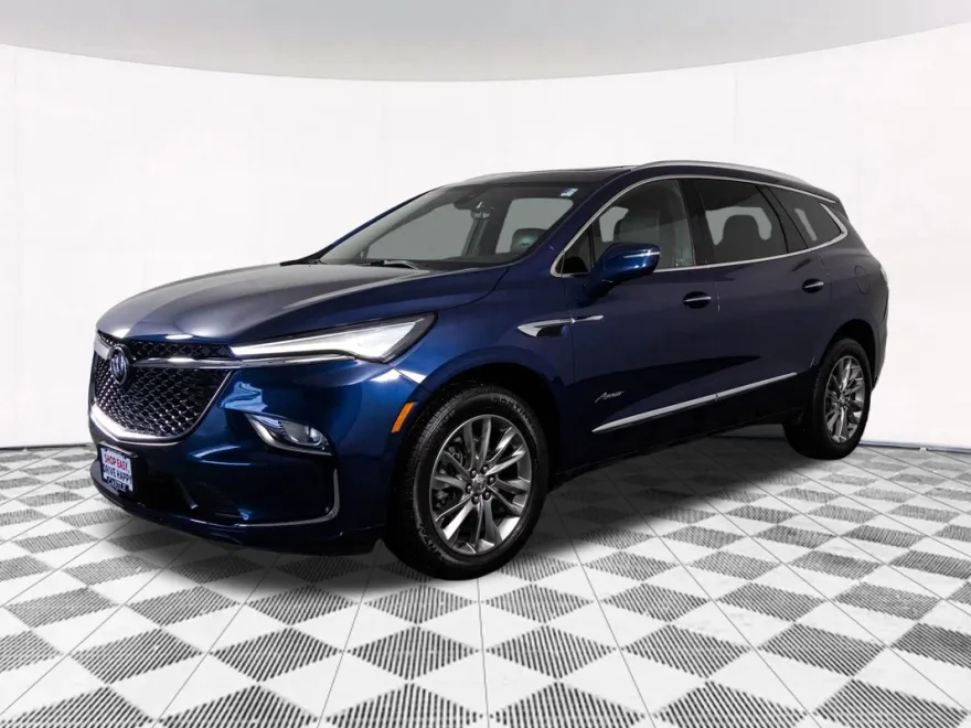 2023 Buick Enclave Avenir photo 1