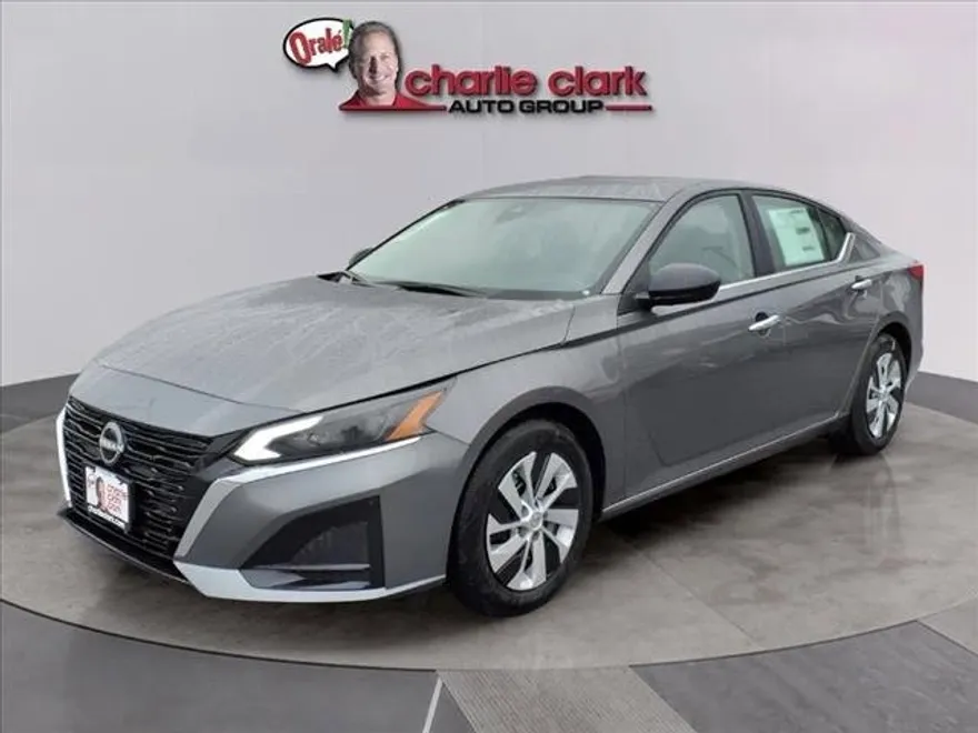 2025 Nissan Altima 2.5 S photo 1