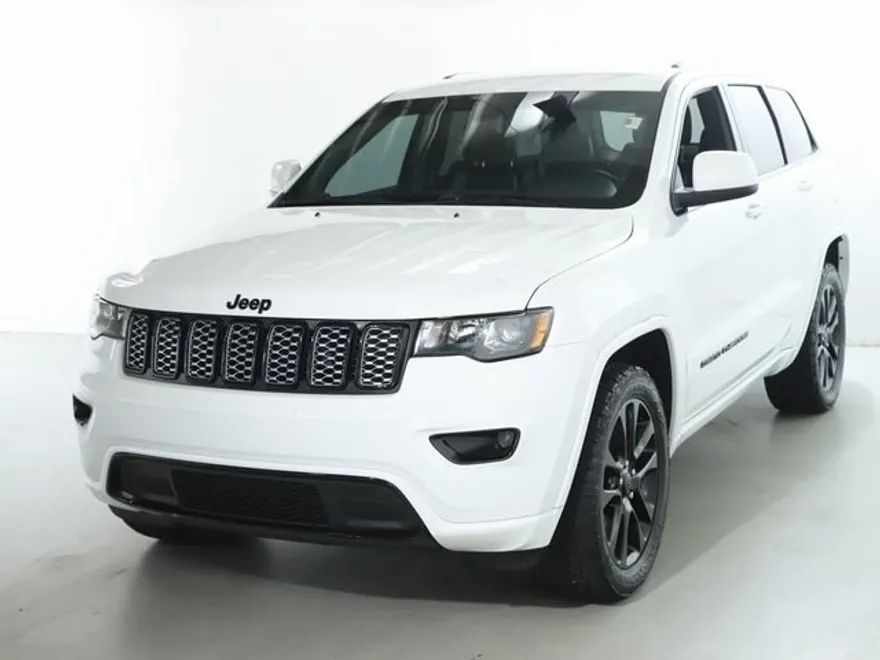 2020 Jeep Grand Cherokee Altitude photo 1