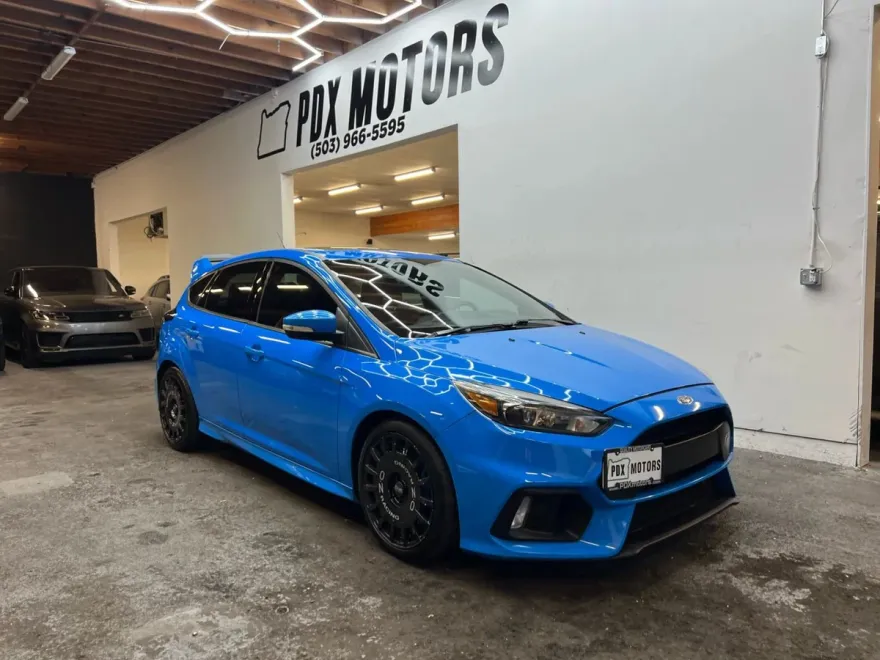 2017 Ford Focus RS photo 1