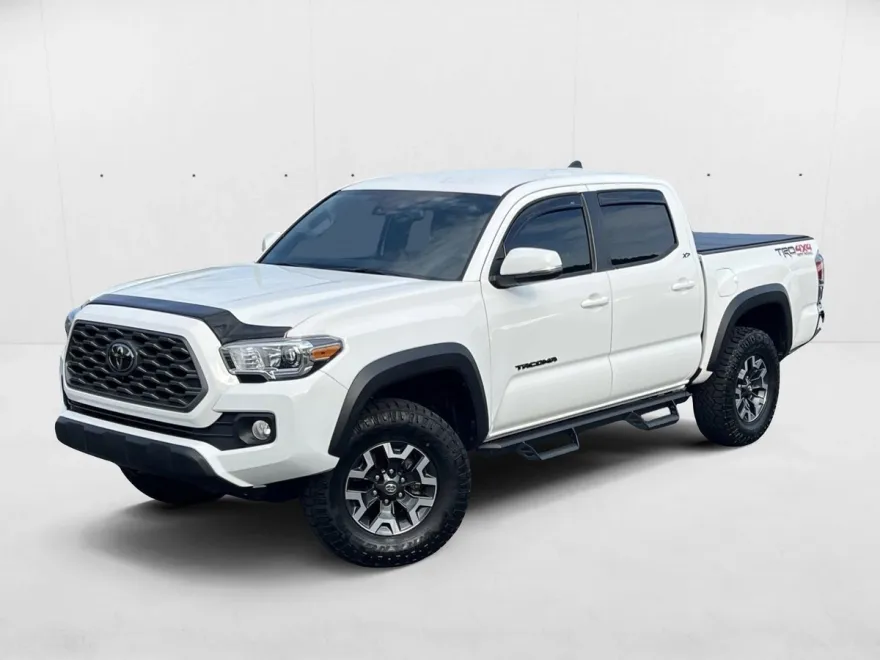 2023 Toyota Tacoma TRD V6 photo 1