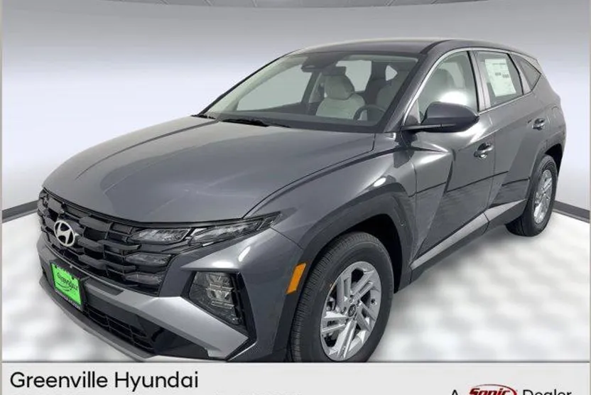 2026 Hyundai Tucson SE photo 1