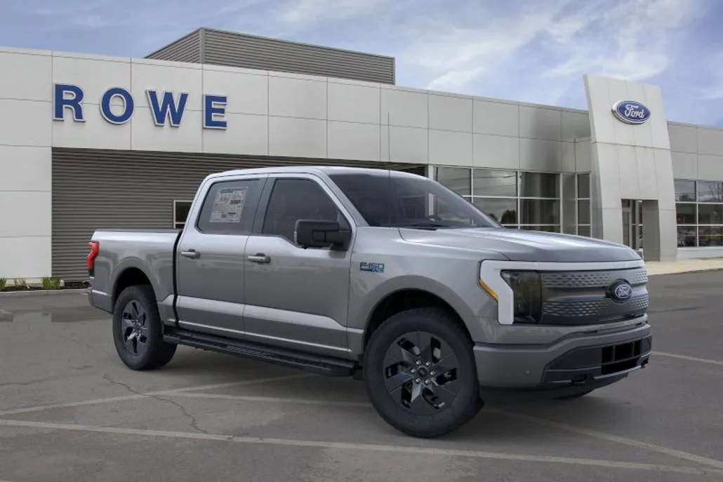 2025 Ford F-150 Lightning photo 1
