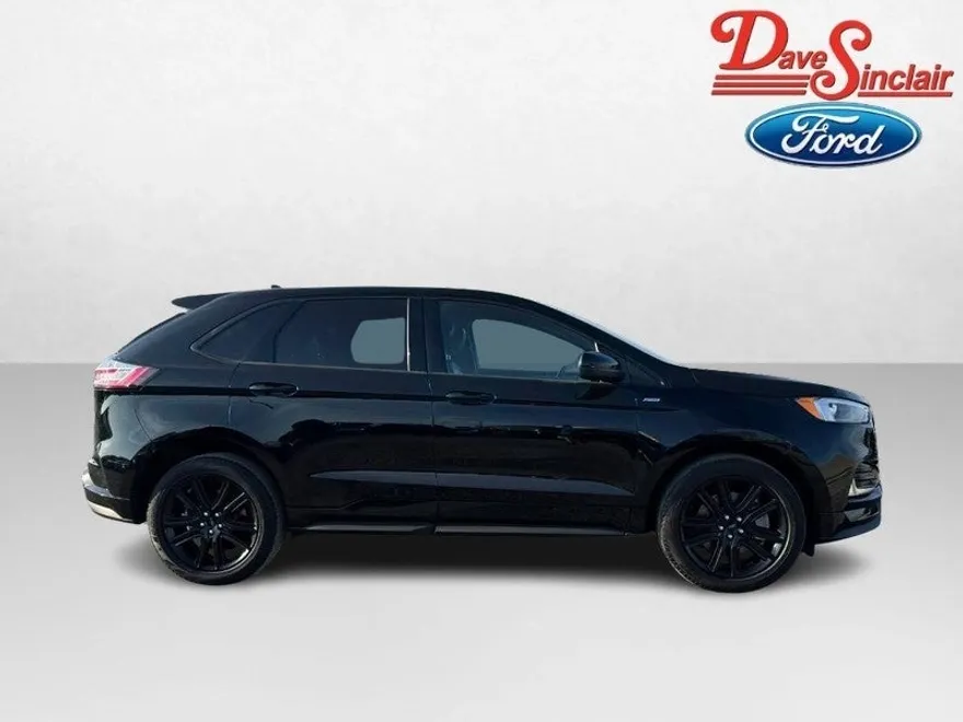 2024 Ford Edge ST-Line photo 1