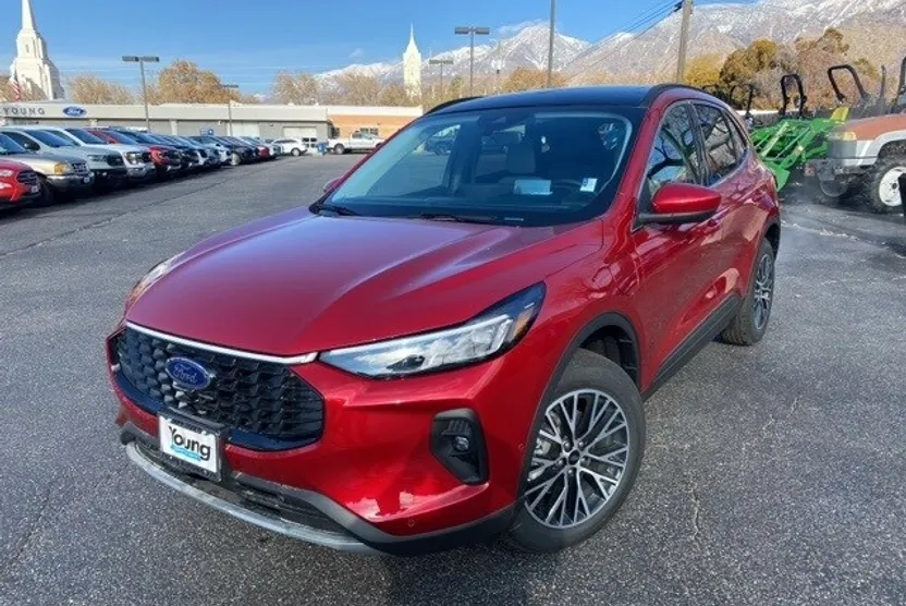 2024 Ford Escape Plug-In Hybrid photo 1