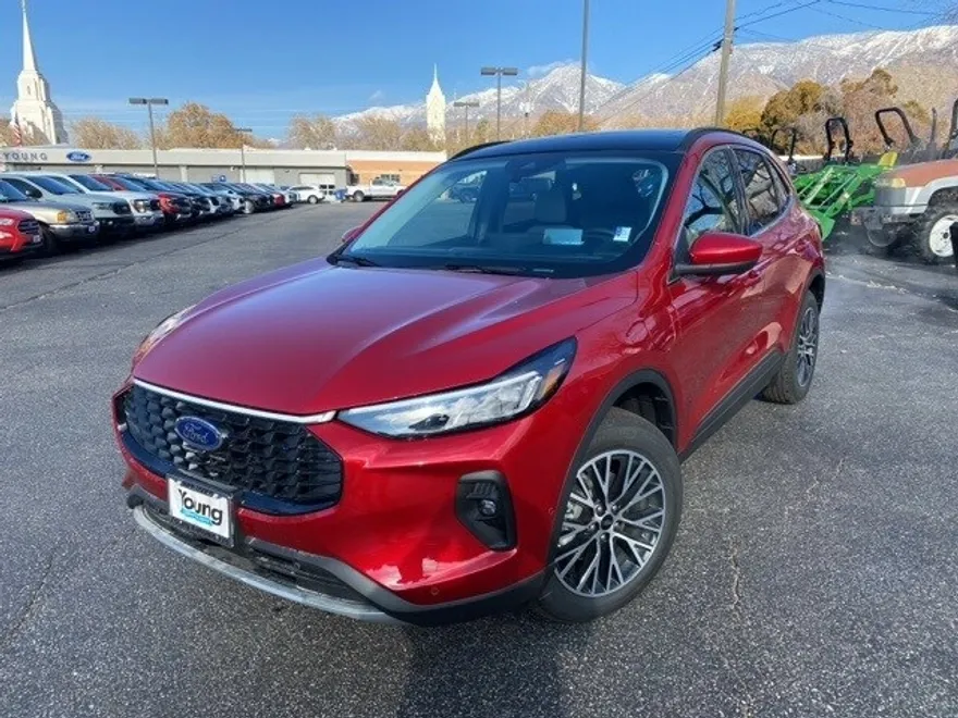 2024 Ford Escape Plug-In Hybrid photo 1