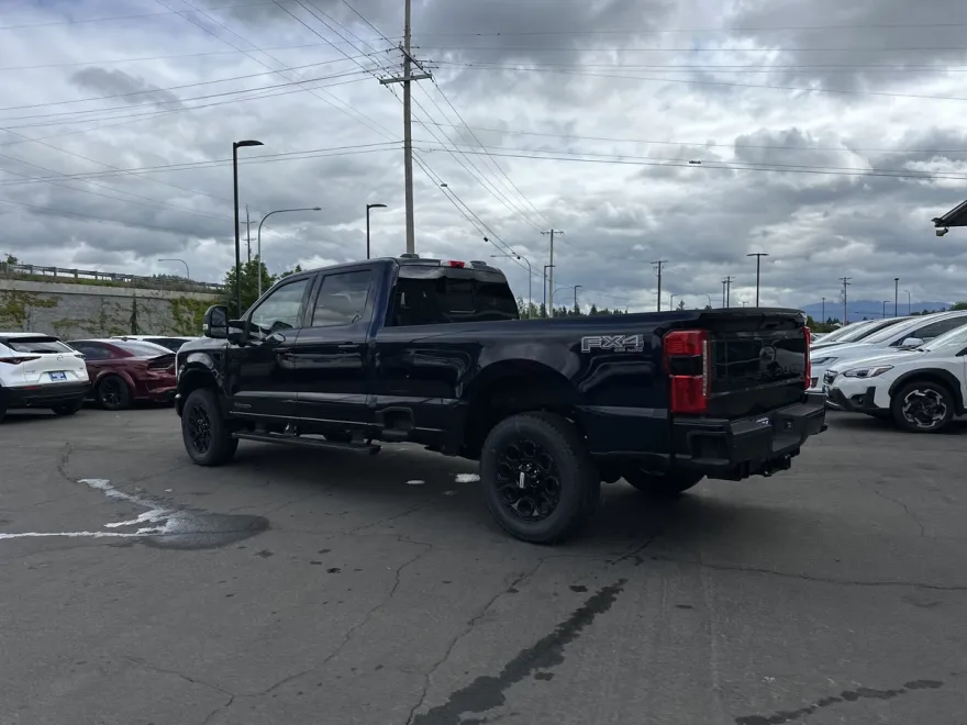 2025 Ford F-350 XLT photo 1