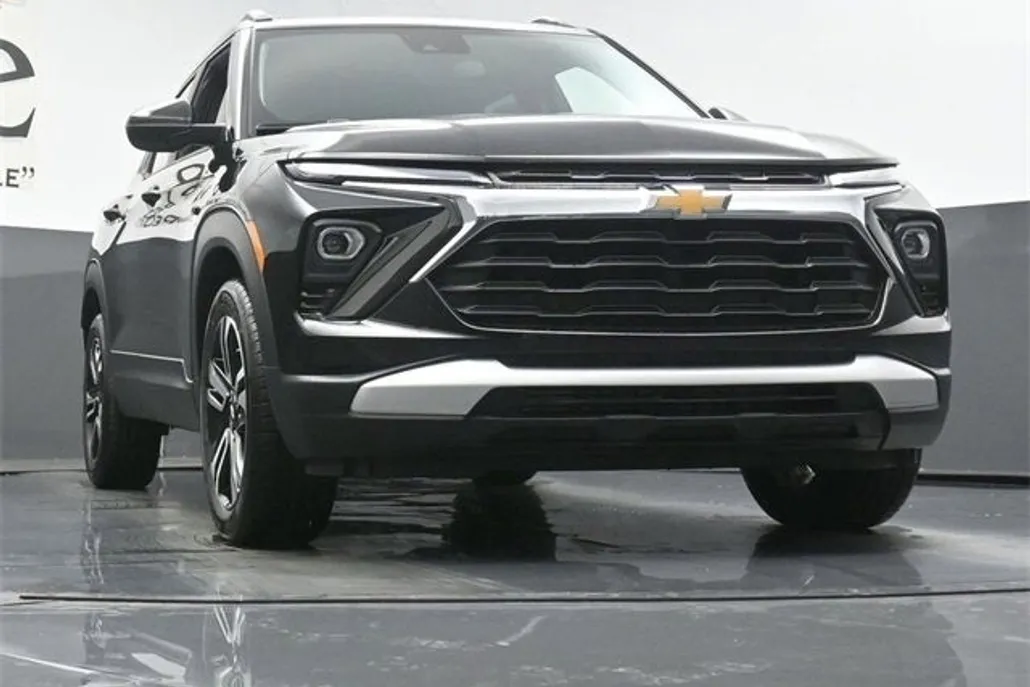 2026 Chevrolet Trailblazer LT photo 1