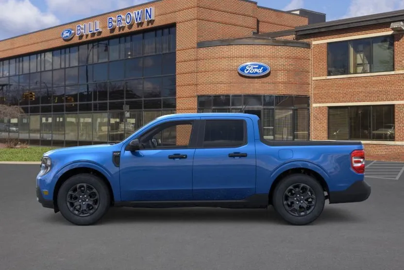 2025 Ford Maverick XLT photo 1