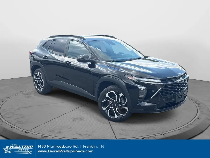 2024 Chevrolet Trax photo 1