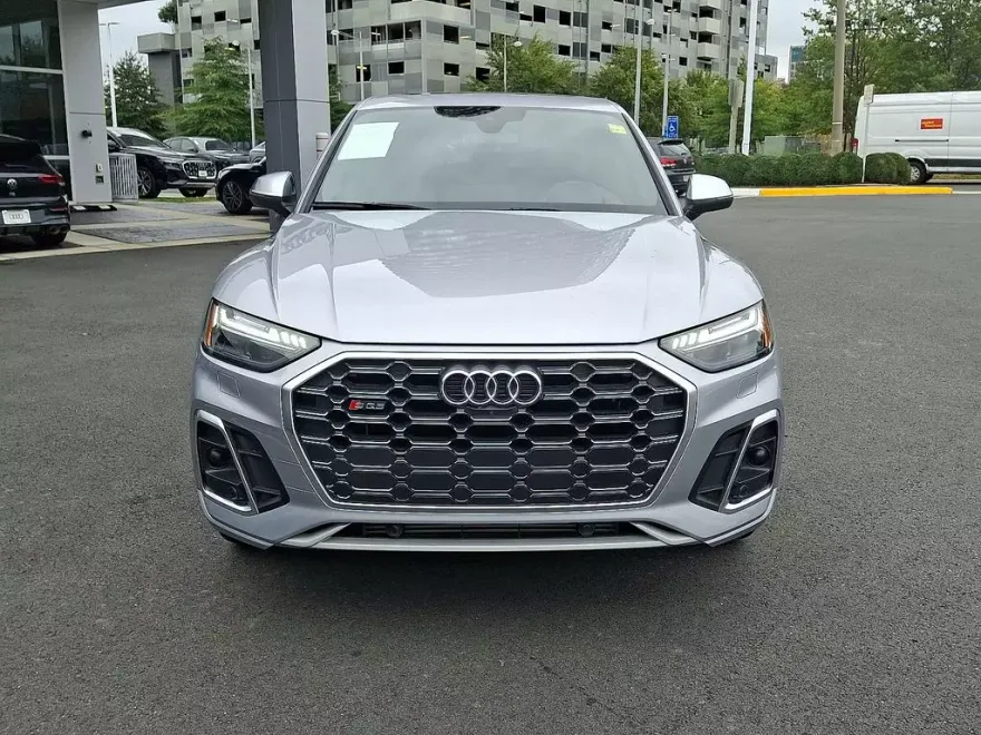 2023 Audi SQ5 Prestige photo 1