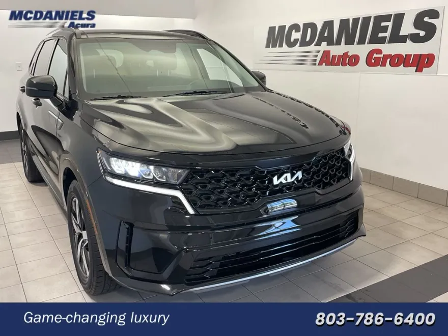2023 Kia Sorento S photo 1
