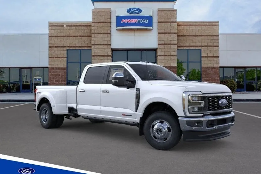 2025 Ford F-350 Lariat photo 1