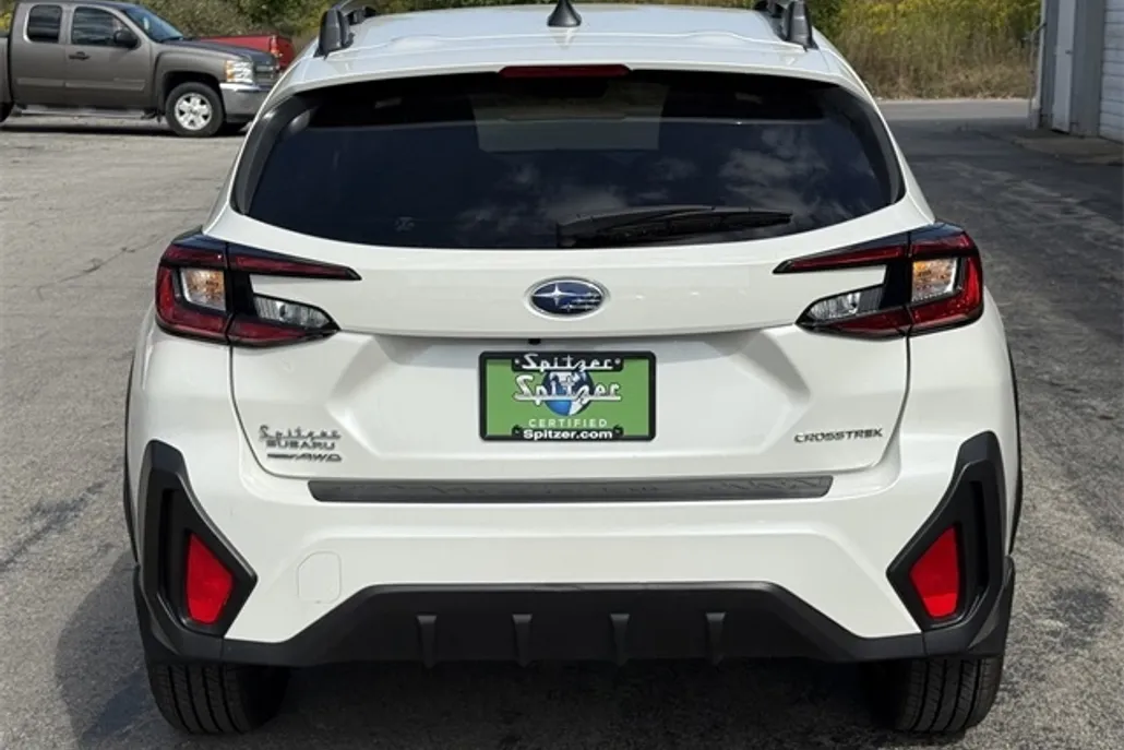 2024 Subaru Crosstrek Premium photo 1