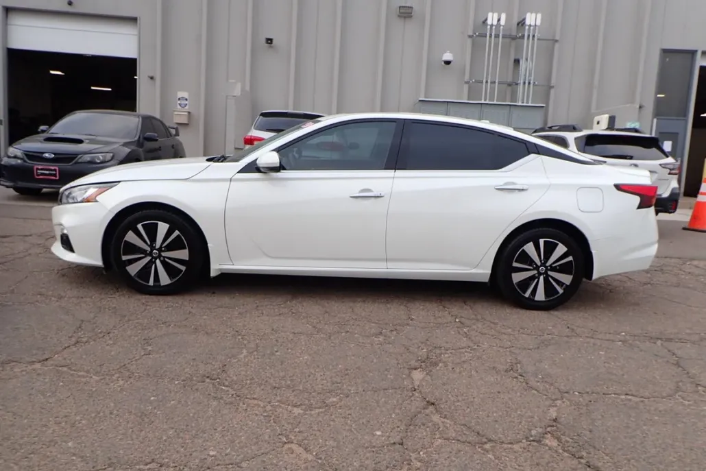2019 Nissan Altima 2.5 SV photo 1