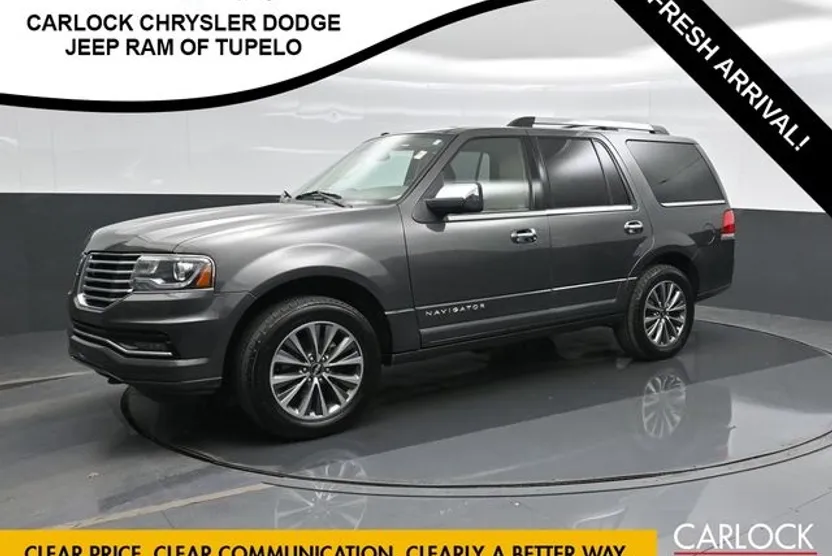 2017 Lincoln Navigator Select photo 1