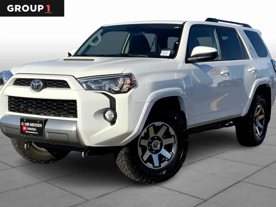 2019 Toyota 4Runner TRD 4WD photo 1