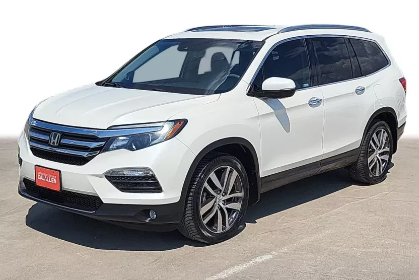 2018 Honda Pilot Touring photo 1