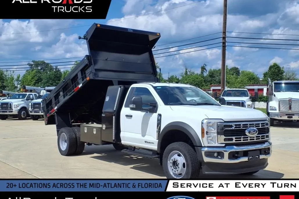 2025 Ford F-600 photo 1