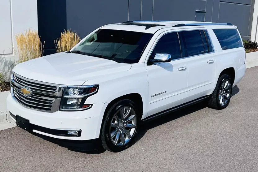 2015 Chevrolet Suburban LTZ photo 1