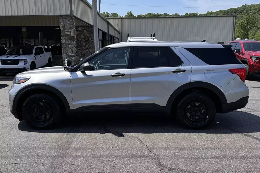 2024 Ford Explorer photo 1
