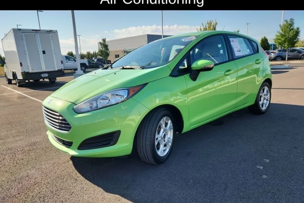 2014 Ford Fiesta SE photo 1