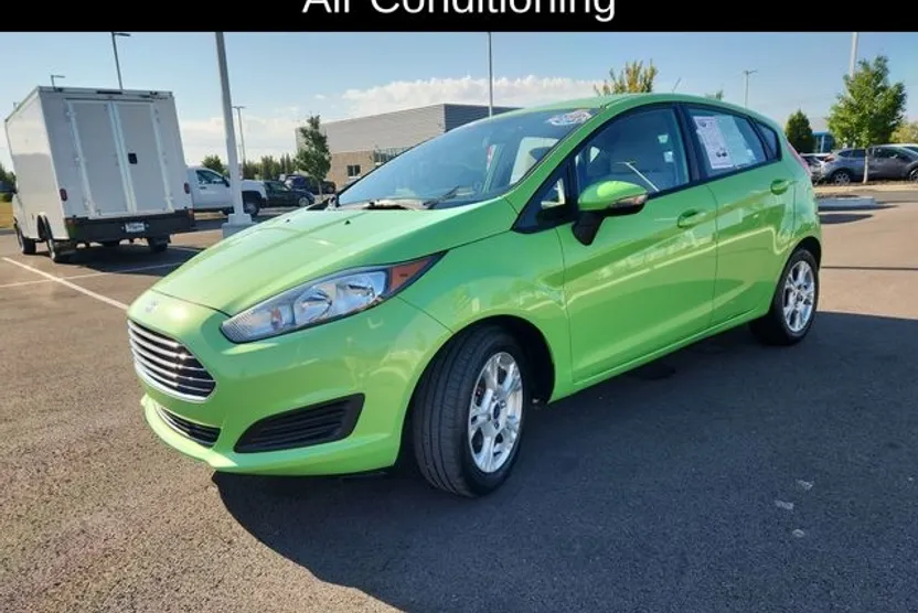 2014 Ford Fiesta SE photo 1