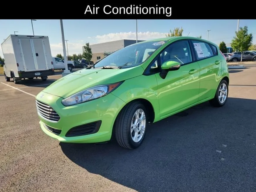 2014 Ford Fiesta SE photo 1
