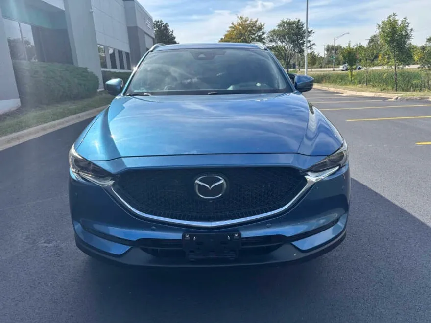 2019 Mazda CX-5 Signature photo 1