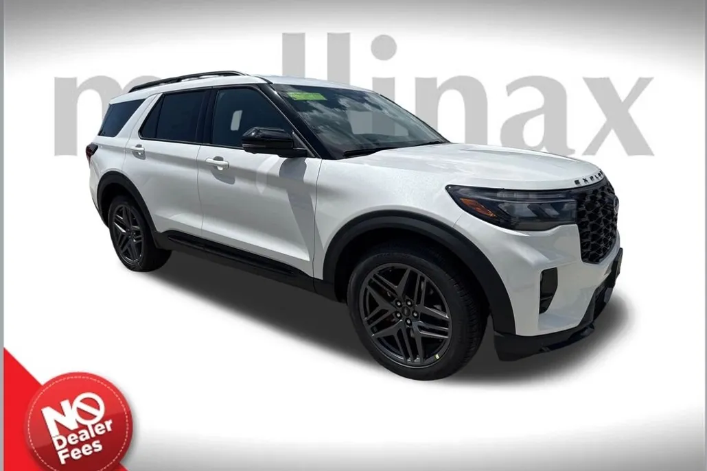 2025 Ford Explorer ST photo 1
