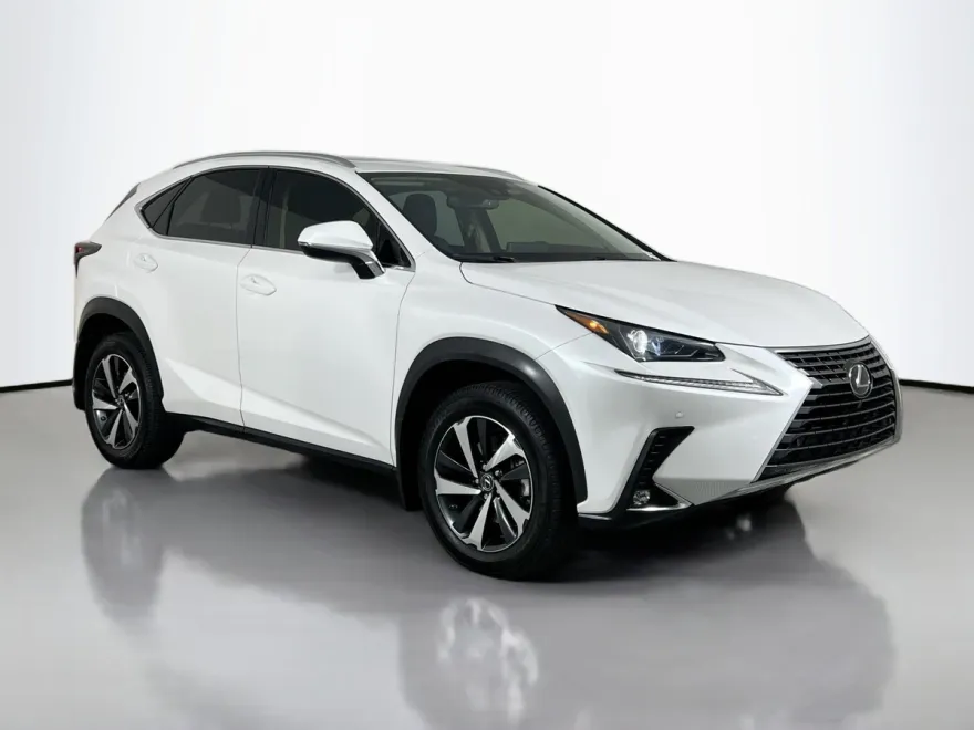 2021 Lexus NX 300 photo 1