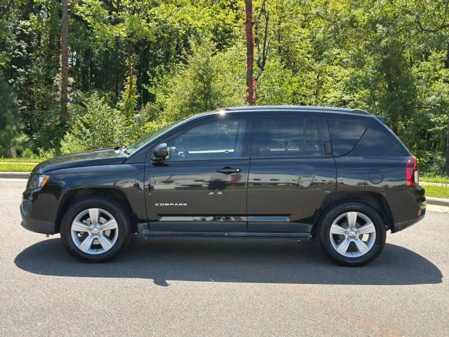 2015 Jeep Compass Sport photo 1