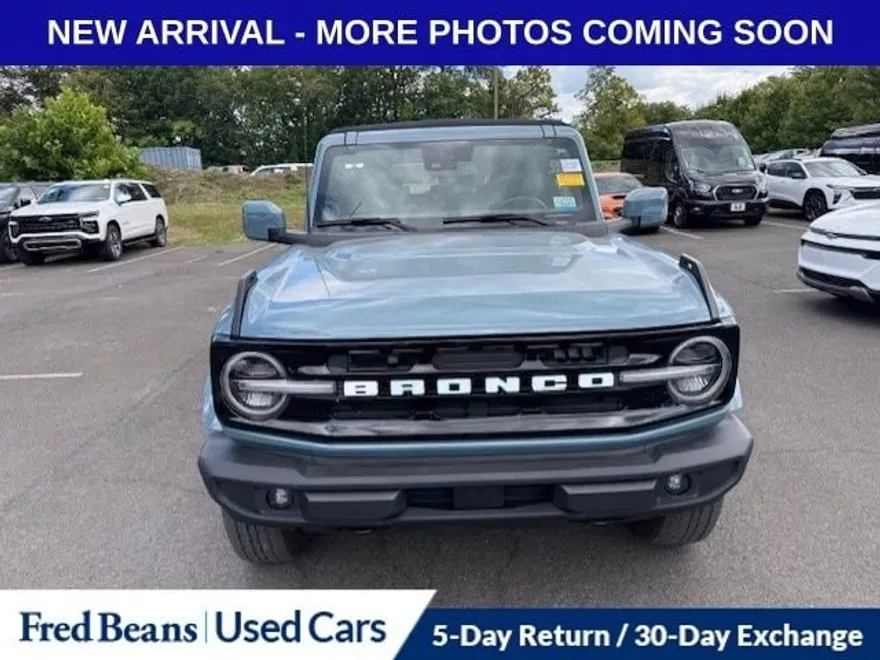 2021 Ford Bronco Base photo 1