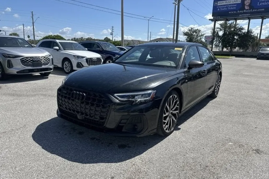 2022 Audi A8 L 55 photo 1