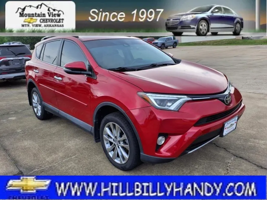 2017 Toyota RAV4 Limited photo 1