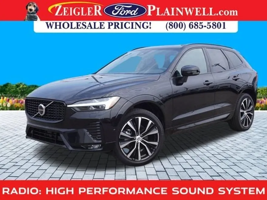 2025 Volvo XC60 B5 Plus Hybrid photo 1