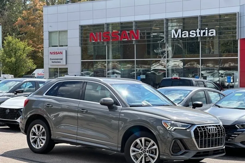 2024 Audi Q3 Premium S line photo 1
