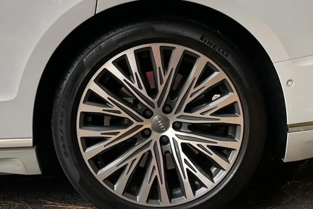 2019 Audi A8 L 55 photo 1