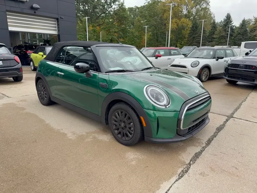 2022 Mini Cooper Convertible photo 1