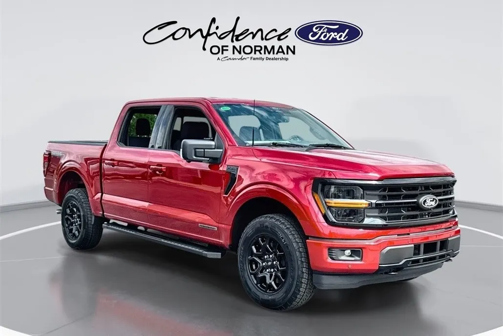 2025 Ford F-150 XLT photo 1