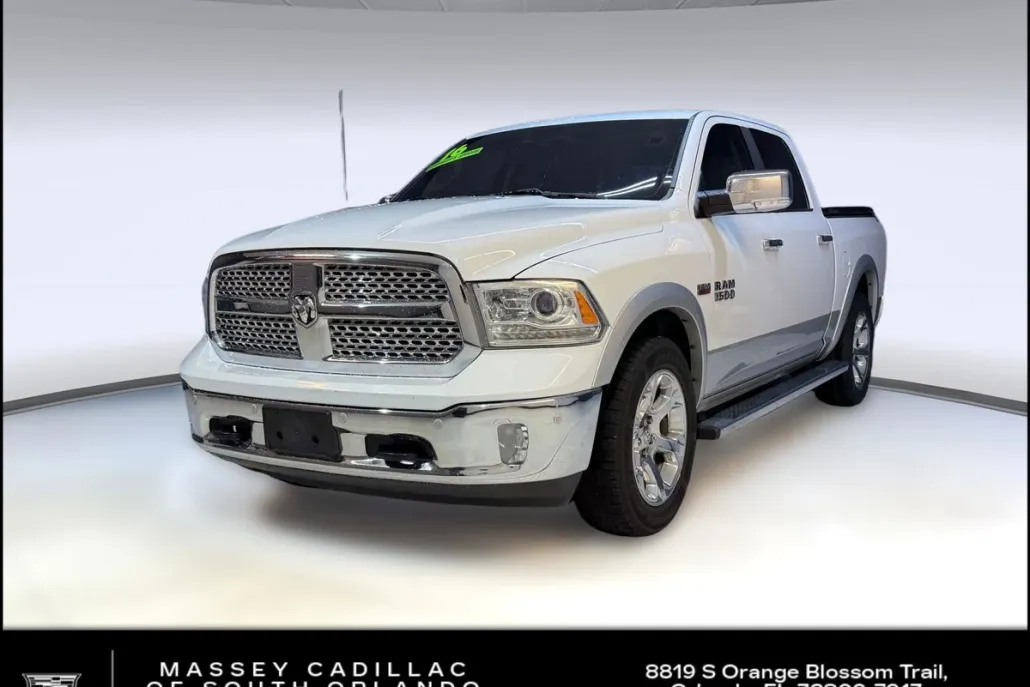 2016 Ram 1500 Laramie photo 1