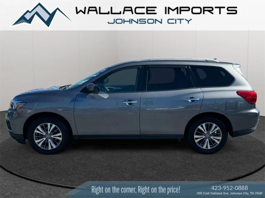 2020 Nissan Pathfinder SL photo 1