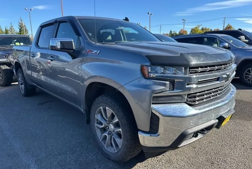 2021 Chevrolet Silverado 1500 LT photo 1