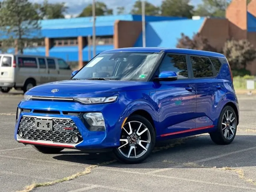 2021 Kia Soul GT-Line photo 1