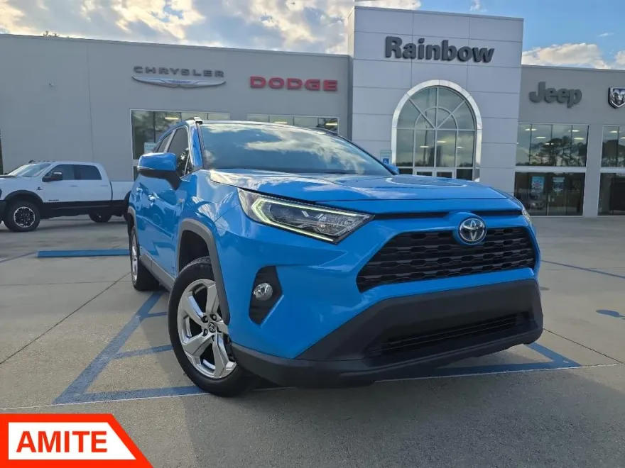 2021 Toyota RAV4 Hybrid XLE Premium photo 1